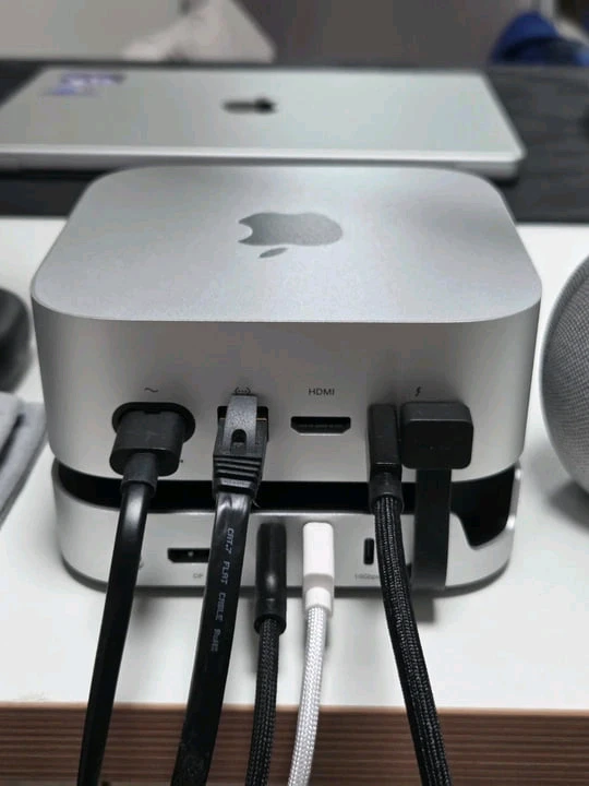 애플 맥미니 M4 16GB 512GB + 도킹스테이션 이미지