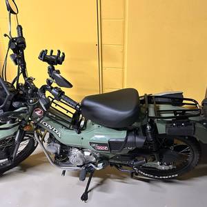 125cc 클래식 오토바이 이미지