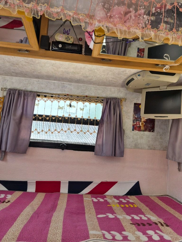 캠핑카 카라반 이미지