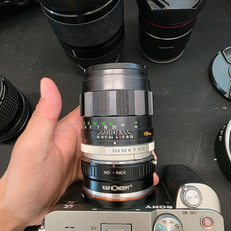 a7c + 소니24240mm + 삼양24mm +미놀타이종교배렌즈2개 + fff렌즈 + 리모컨 이미지