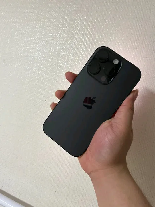 아이폰 16pro 256 블랙팝니다 이미지
