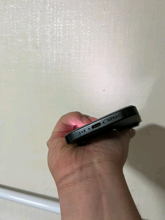 아이폰 16pro 256 블랙팝니다 이미지