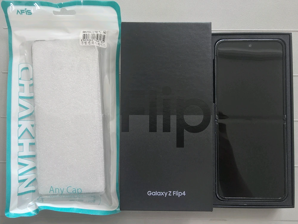 갤럭시 Z flip 4 256GB(흠집X)+투명케이스+C타입케이블 이미지