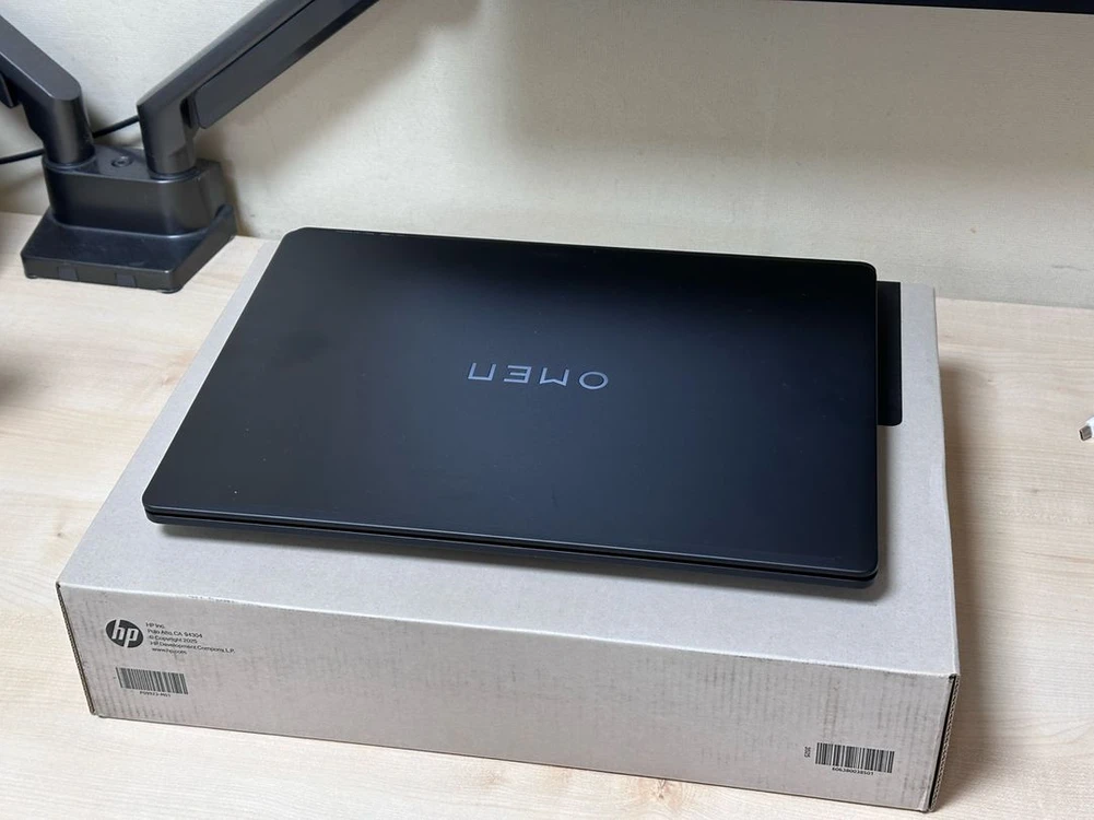 오멘 맥스16 U9 275HX 5070Ti 노트북 파우치 포함 이미지