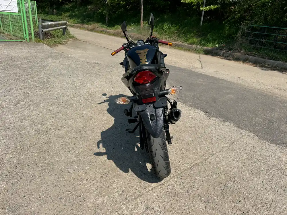 혼다 cbr125 16년 풀배기 짧은키로수 판매합니다 이미지