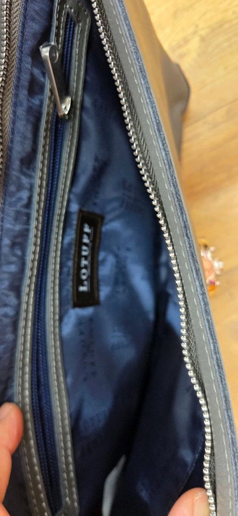 로터프 서류가방 이미지