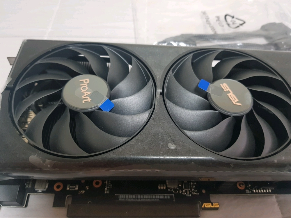아수스 RTX 4070 SUPER PROART O12G 완전새거 박스는 없습니다 이미지