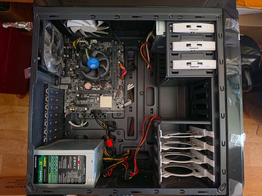 GTX970 그래픽 카드 포함한 부품 조립 또는 부품용으로 사용 가능한 데스크탑 팝니다 이미지