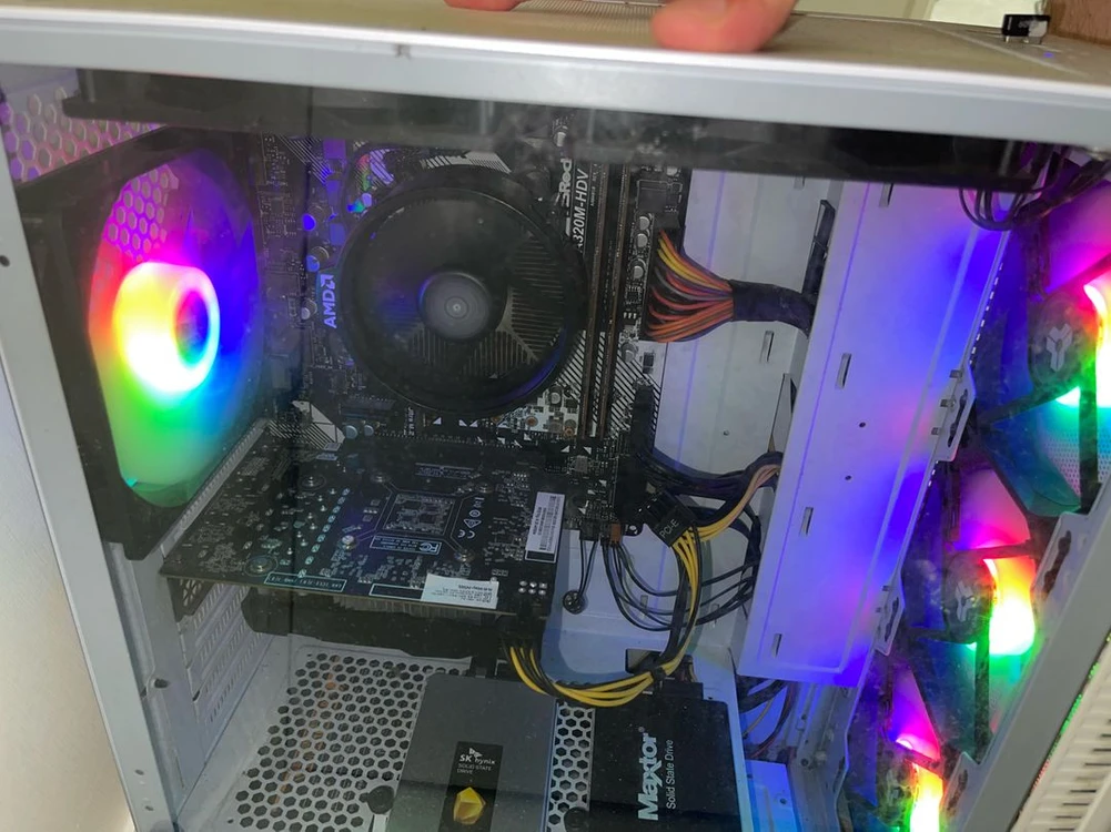 게이밍 PC 컴퓨터 GTX1650 SUPER 이미지