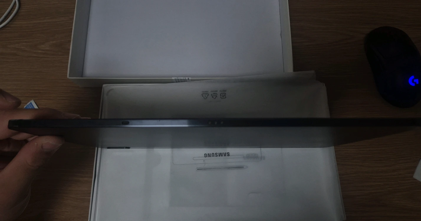 갤럭시 탭 s7플러스. 12.4인치 Wifi모델 이미지