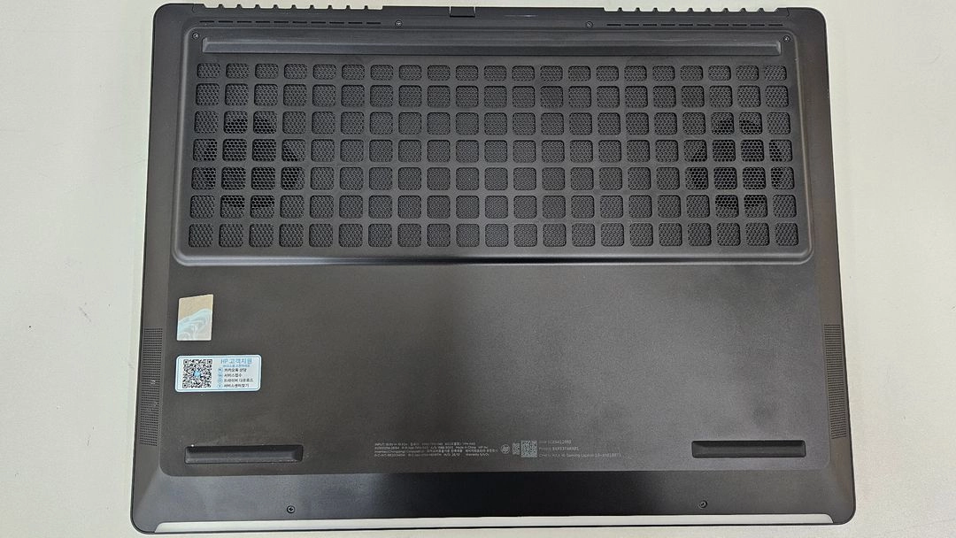 HP 오멘 MAX 16 울트라9 RTX5090 64GB 1TB 게이밍 노트북 이미지