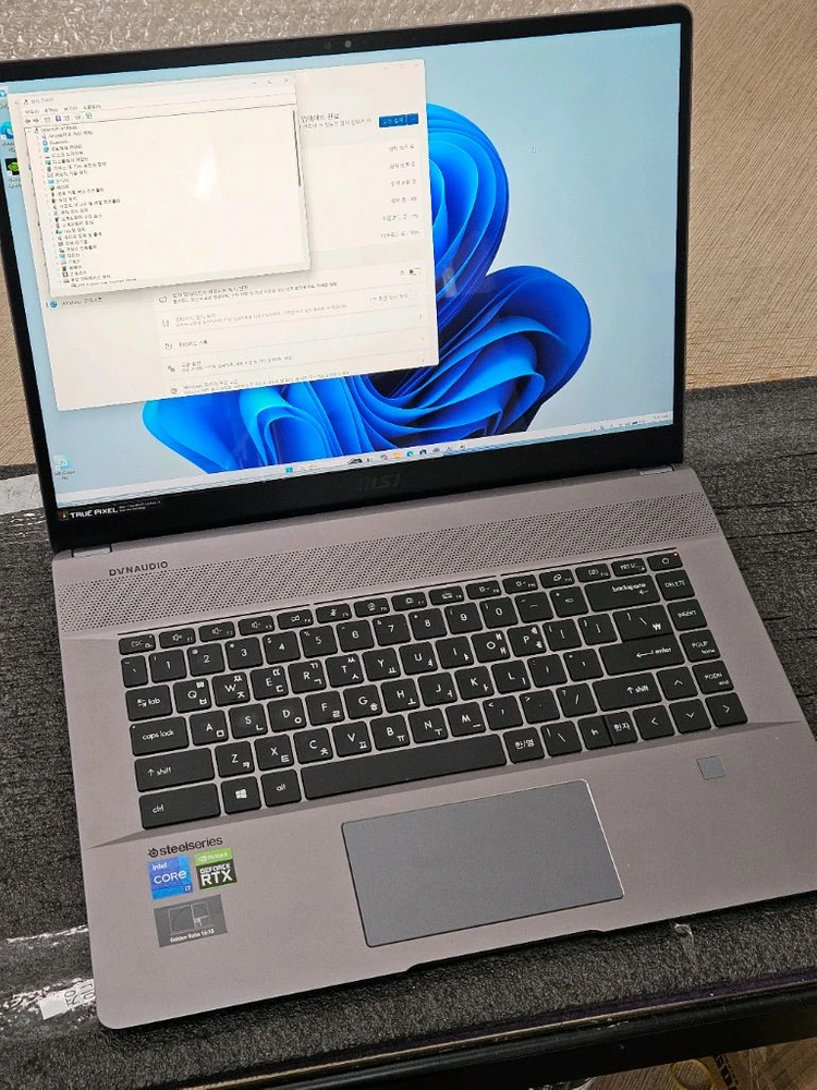액정불량 MSI Z16 A11UE 64GB 2TB RTX3060 게이밍 노트북 이미지