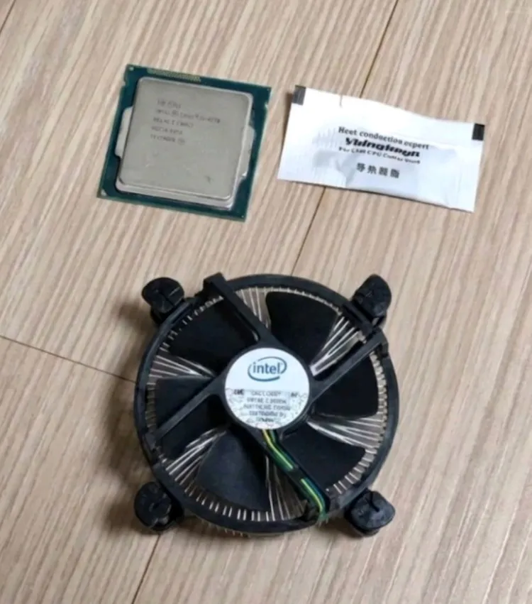 인텔 코어i3-4170 CPU 하스웰 i3-41계열 대장 써멀+쿨러 포함 cpu 3.7Ghz 고클럭 1만 이미지
