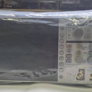Tektronix Oscilloscope TBS2102B 텍트로닉스 오실로스코프 판매 이미지