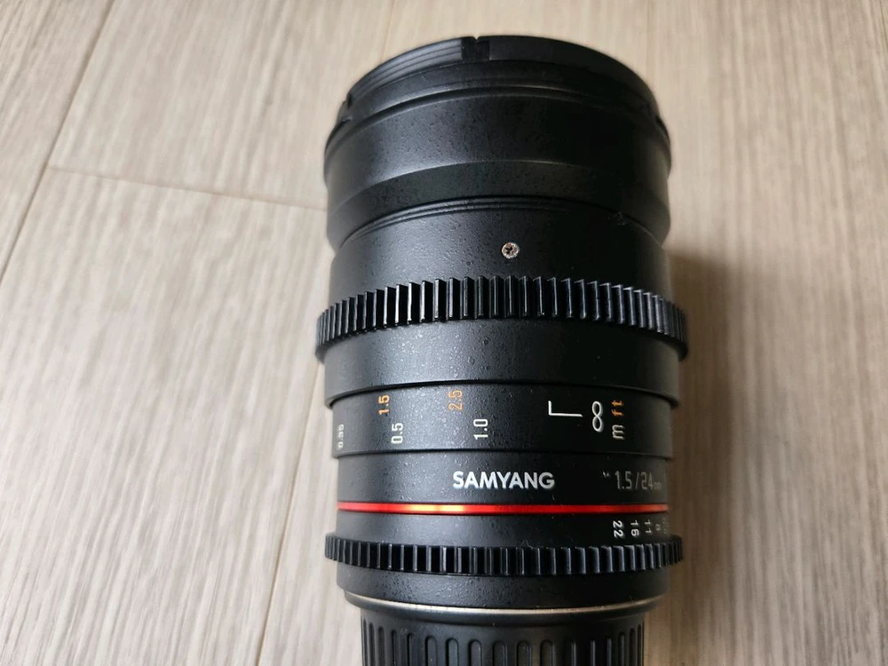 삼양 vdslr 24mm t1.5 캐논ef마운트 렌즈 판매합니다 이미지
