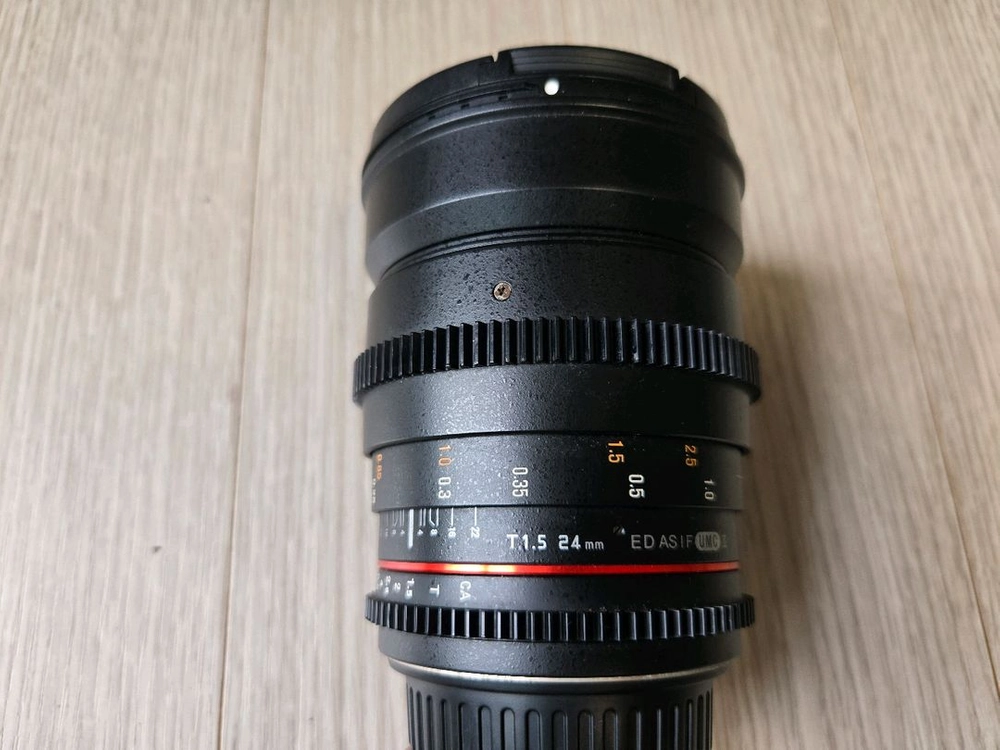 삼양 vdslr 24mm t1.5 캐논ef마운트 렌즈 판매합니다 이미지