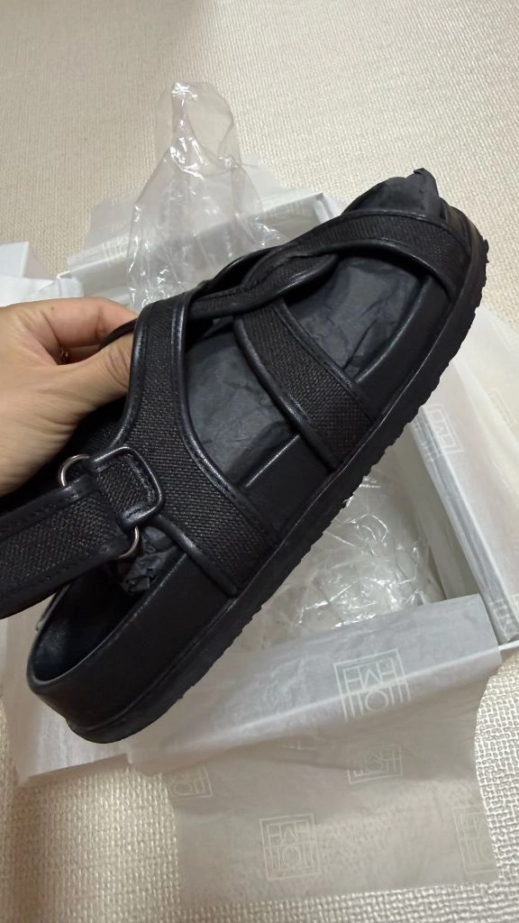 토템 청키 샌들 37 이미지