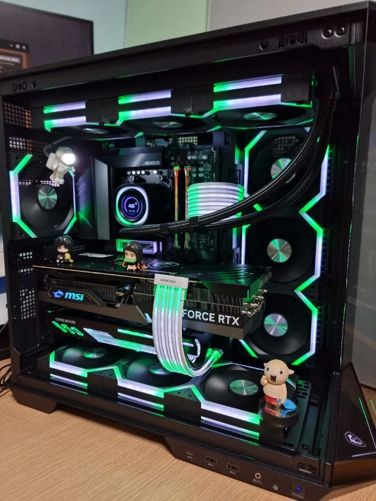 AMD 고사양 게이밍용 컴퓨터 7800X3D RTX 4080 팝니다. 이미지