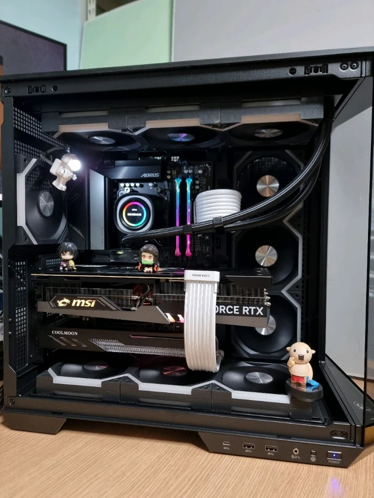 AMD 고사양 게이밍용 컴퓨터 7800X3D RTX 4080 팝니다. 이미지