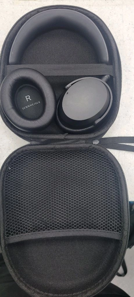 젠하이저 ACCENTUM Wireless 헤드폰 블랙 이미지