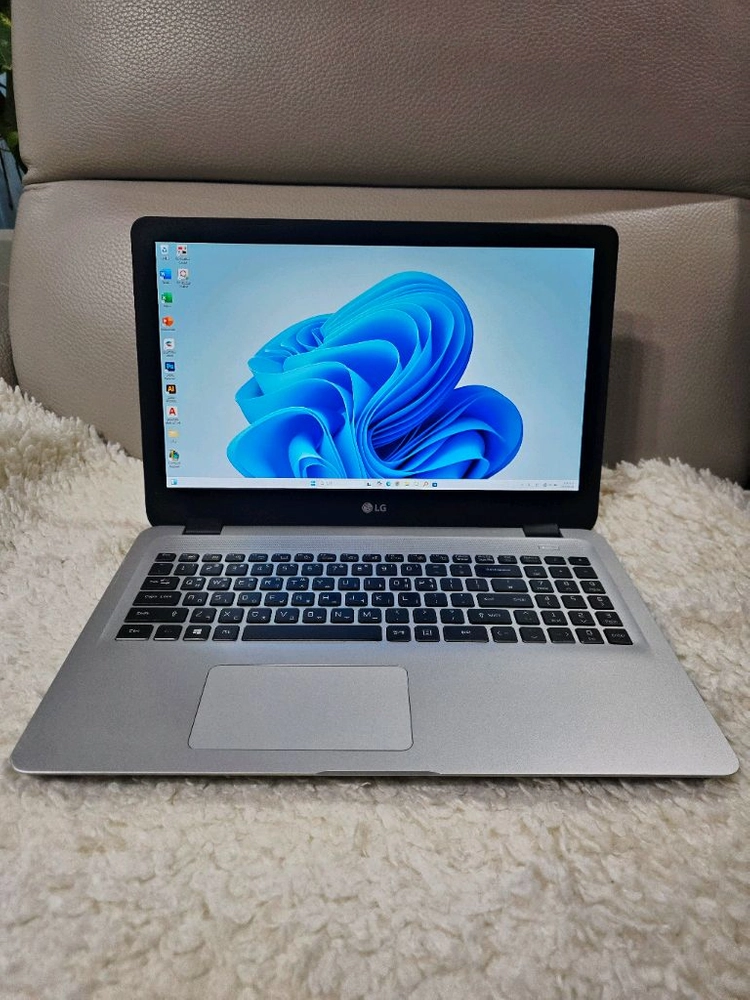 15인치 LG 사무/게임용 노트북(8GB,756GB,외관A급) 이미지