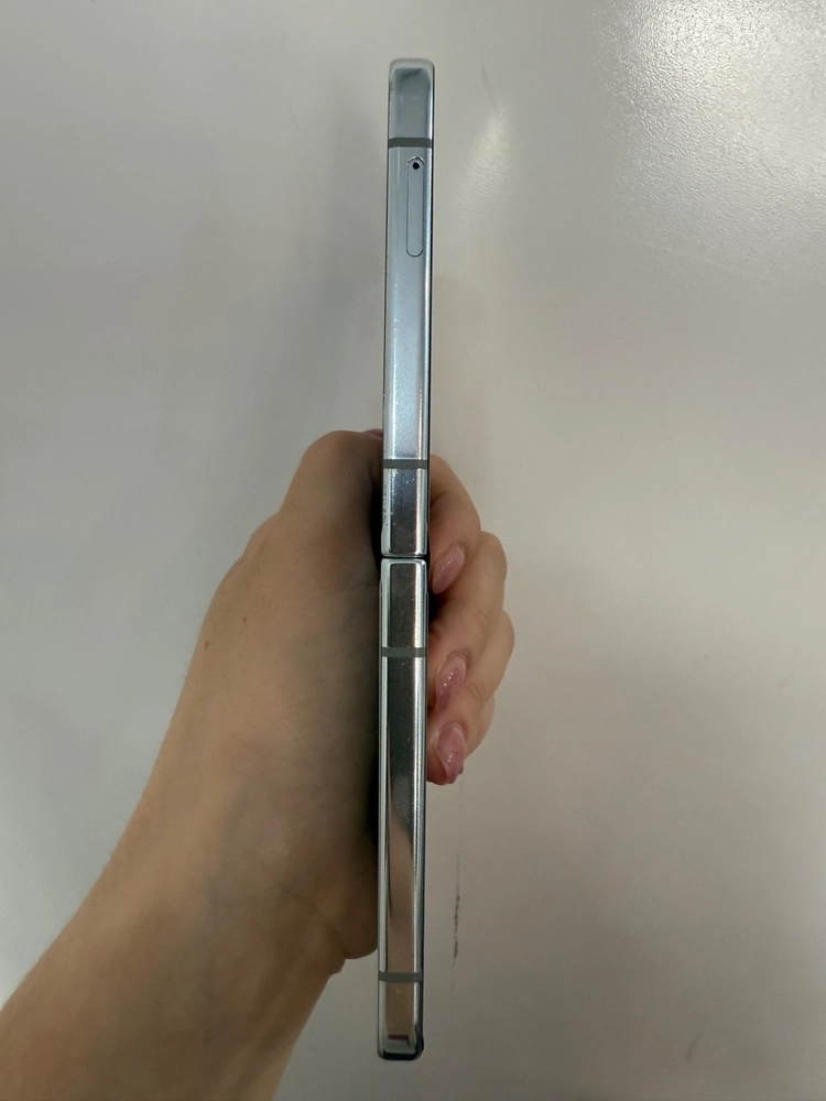 갤럭시Z플립5 512GB 민트/ Y984 이미지