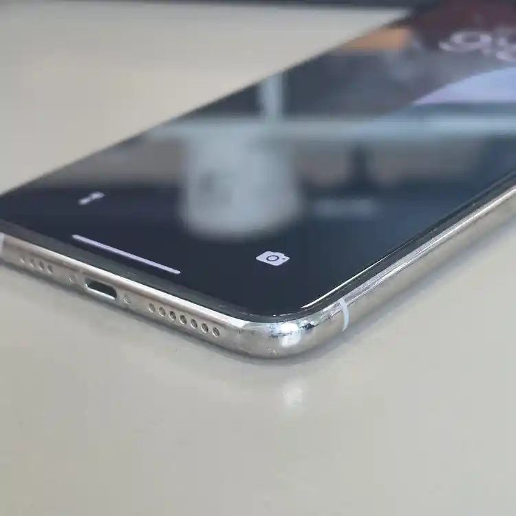 *22만* 아이폰 XS MAX 실버 256GB 배터리 80% 액정무기스 깨끗한폰 판매합니다 이미지
