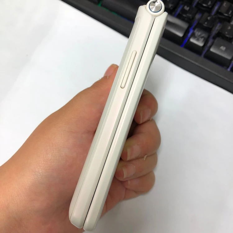 .(기능정상) 갤럭시 폴더2 32GB 화이트 KT AA급 무잔상 중고폰 207094 이미지