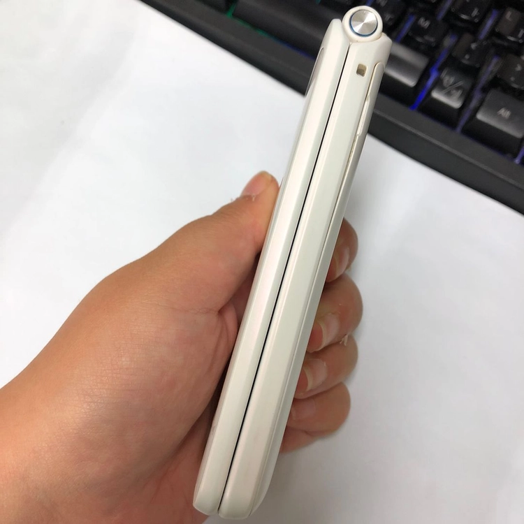 .(기능정상) 갤럭시 폴더2 32GB 화이트 KT AA급 무잔상 중고폰 207094 이미지