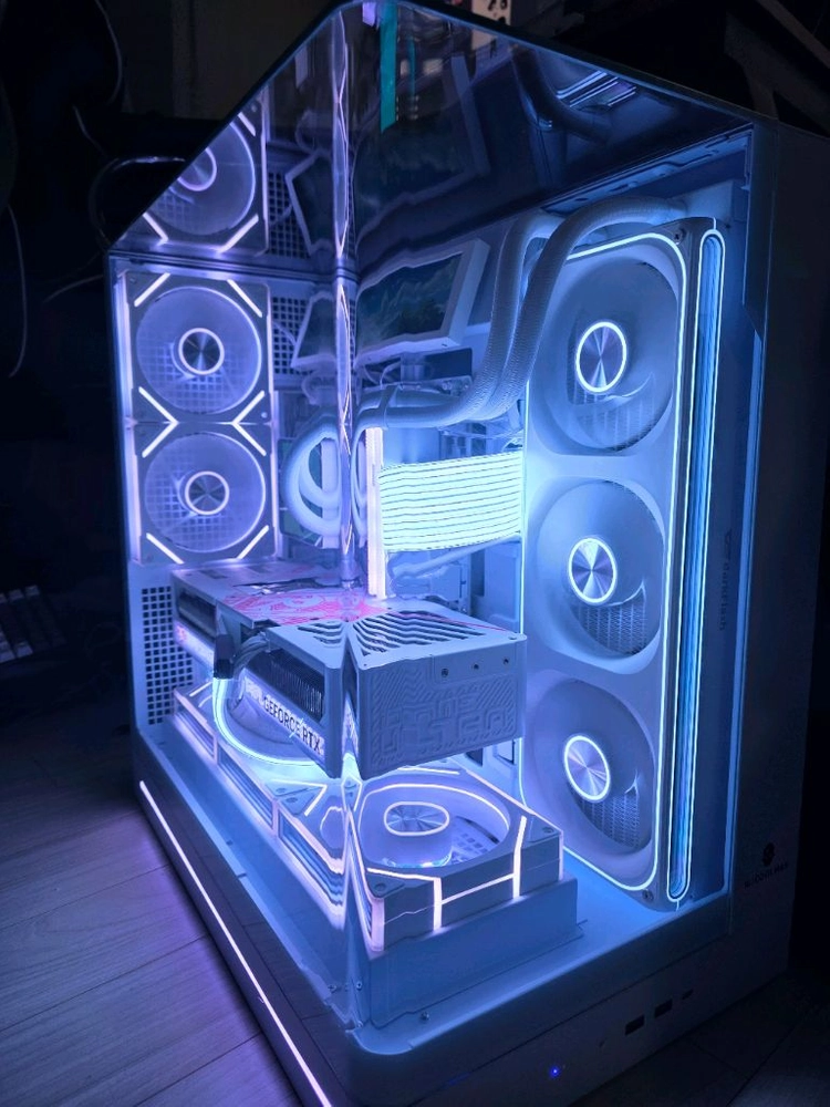 라이젠7 9800x3d rtx5080 화이트 감성본체 급처 이미지