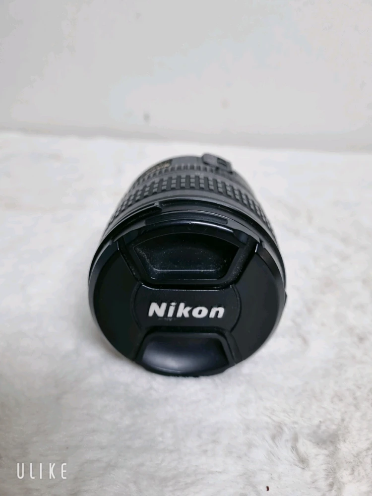 니콘 AF-S DX Zoom NIKKOR 18-70mm 렌즈 이미지