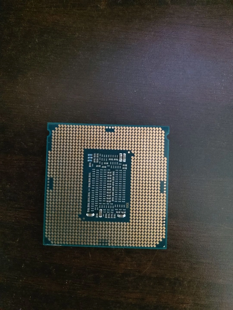 CPU i7 - 8700 이미지