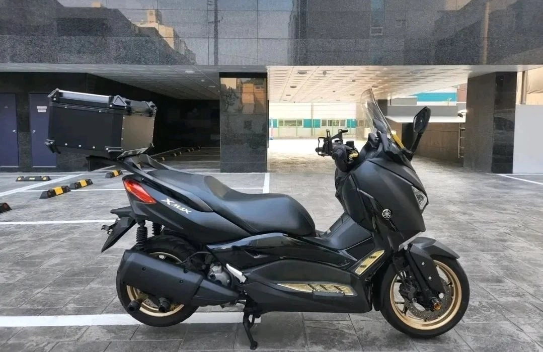 xmax300 20년식 3.8만 신차급컨디션 이미지