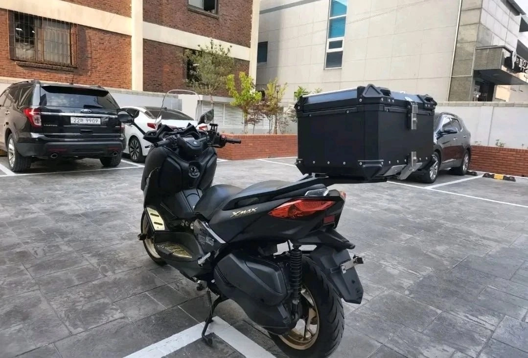 xmax300 20년식 3.8만 신차급컨디션 이미지