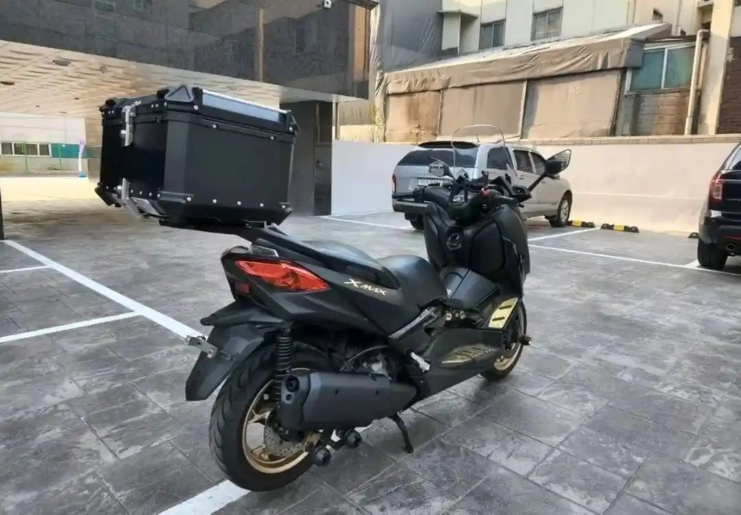 xmax300 20년식 3.8만 신차급컨디션 이미지