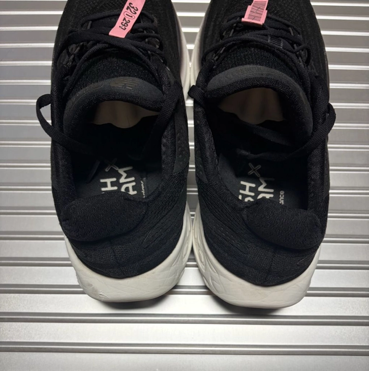 뉴발란스)세탁한상태.러닝화.운동화.데일리운동화.올검.뉴발.워킹화.남자신발.285사이즈.쿠셔닝 이미지