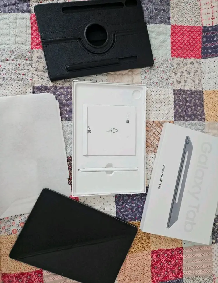 삼성 갤럭시탭 S10 FE 5G 셀룰러 자급제/ 회전가죽케이스/고속충전셋 이미지