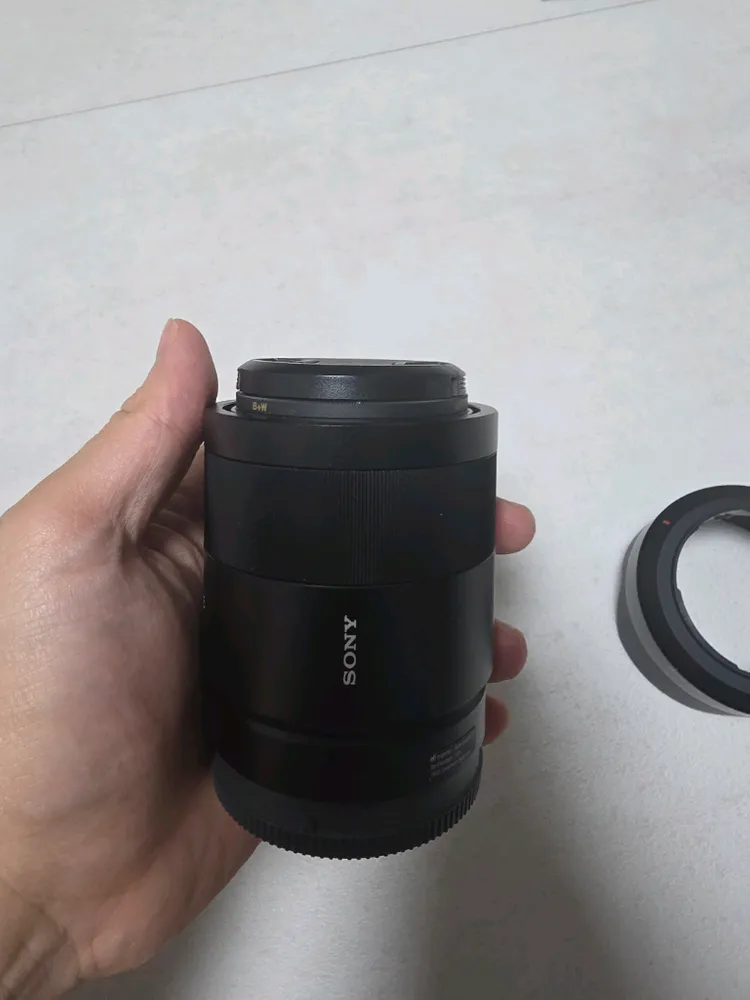 소니 55.8 자이즈 FE 55mm F1.8 ZA 렌즈 이미지