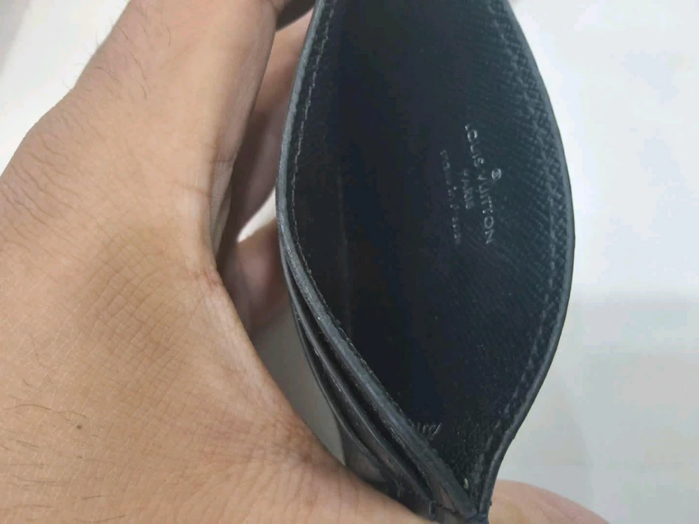 루이비통 더블 카드 홀더 모노그램 이클립스 이미지
