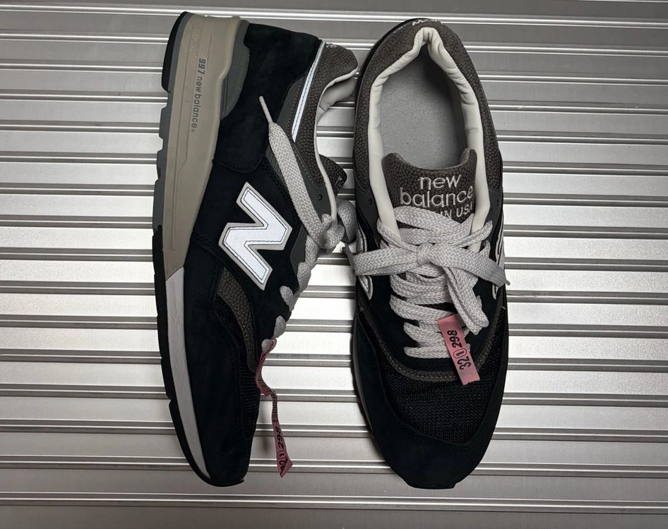 상태좋음)New Balance.세탁했음.뉴발.뉴발란스USA997.러닝화.런닝화.남자운동화.스니커즈.285사이즈 이미지