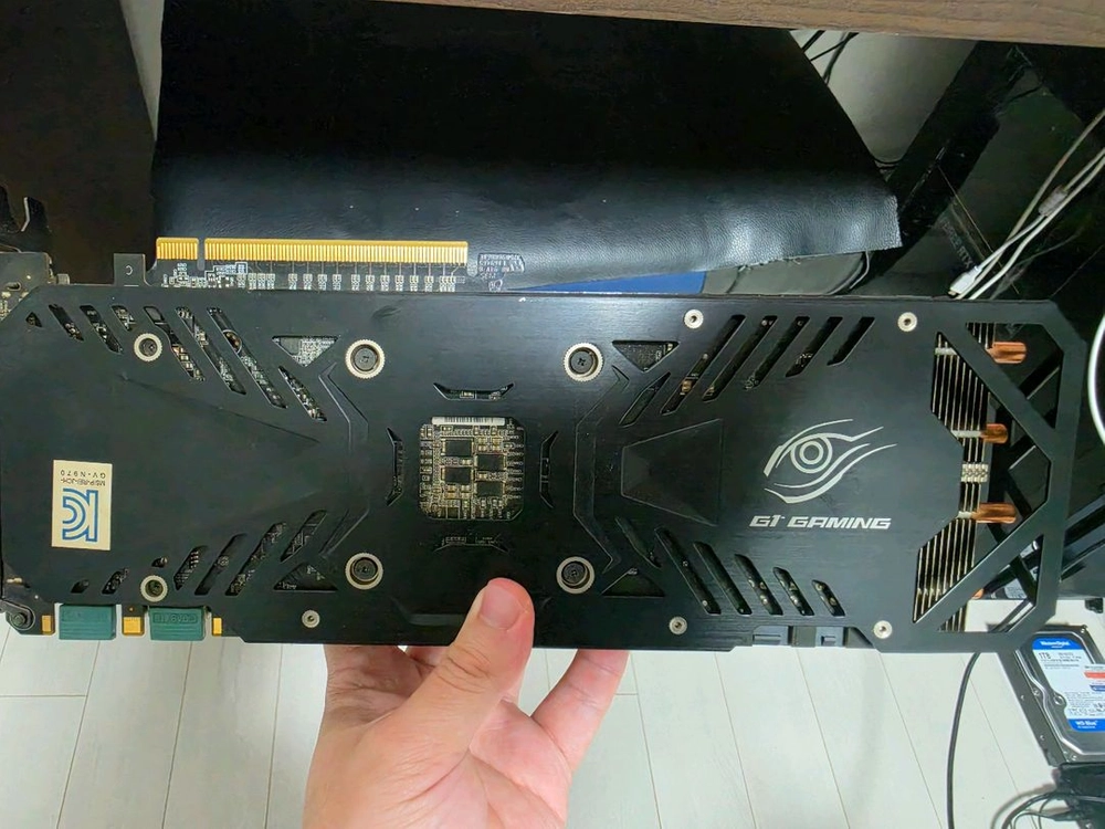 GTX970 그래픽 카드 포함한 부품 조립 또는 부품용으로 사용 가능한 데스크탑 팝니다 이미지