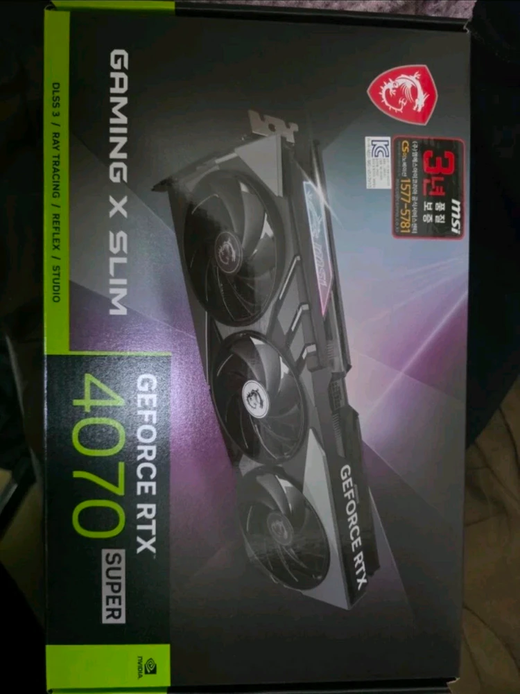 MSI RTX 4070 SUPER 게이밍 X 슬림 이미지