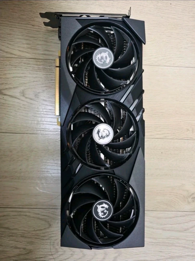 MSI RTX 4070 SUPER 게이밍 X 슬림 이미지