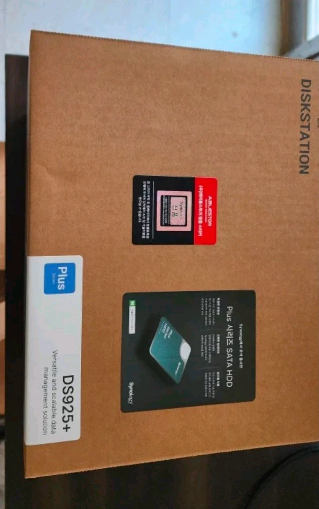 시놀로지 DS925+ NAS 새제품 저렴하게 팝니다 이미지