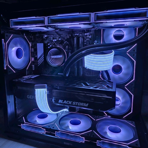 9800x3d 4080S 고사양본체 이미지