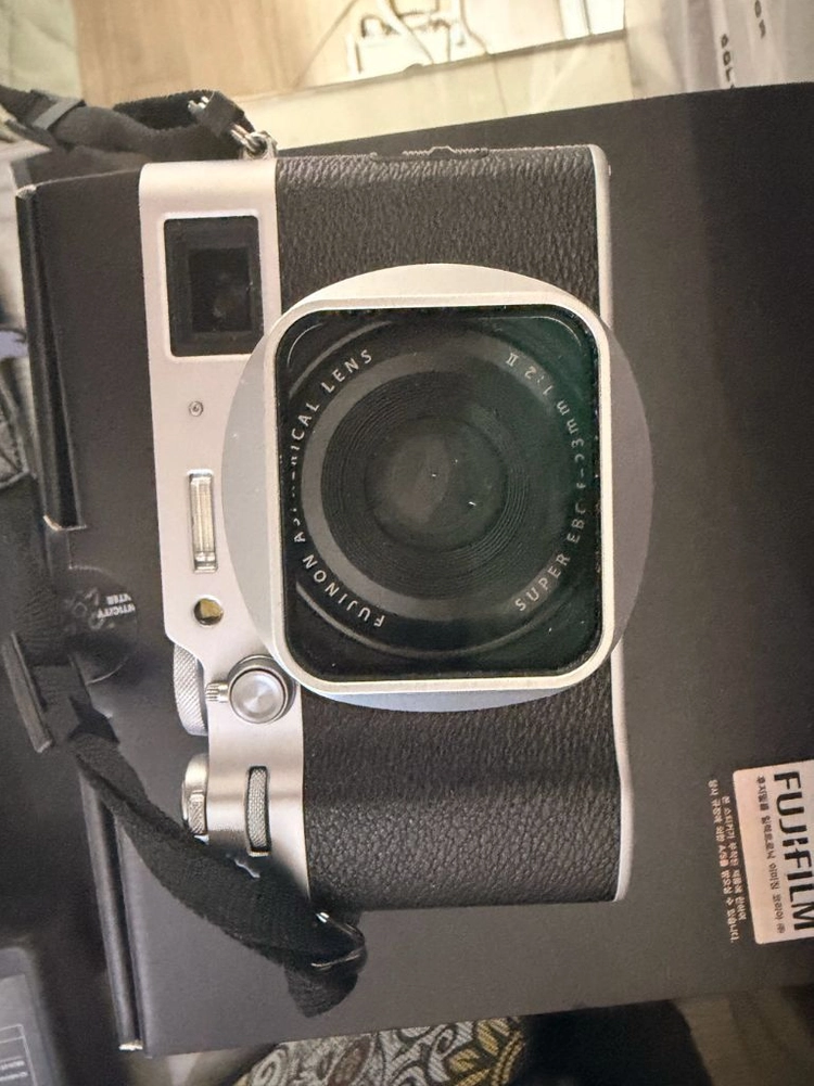 후지필름 X100VI 실버 카메라 신동급 이미지