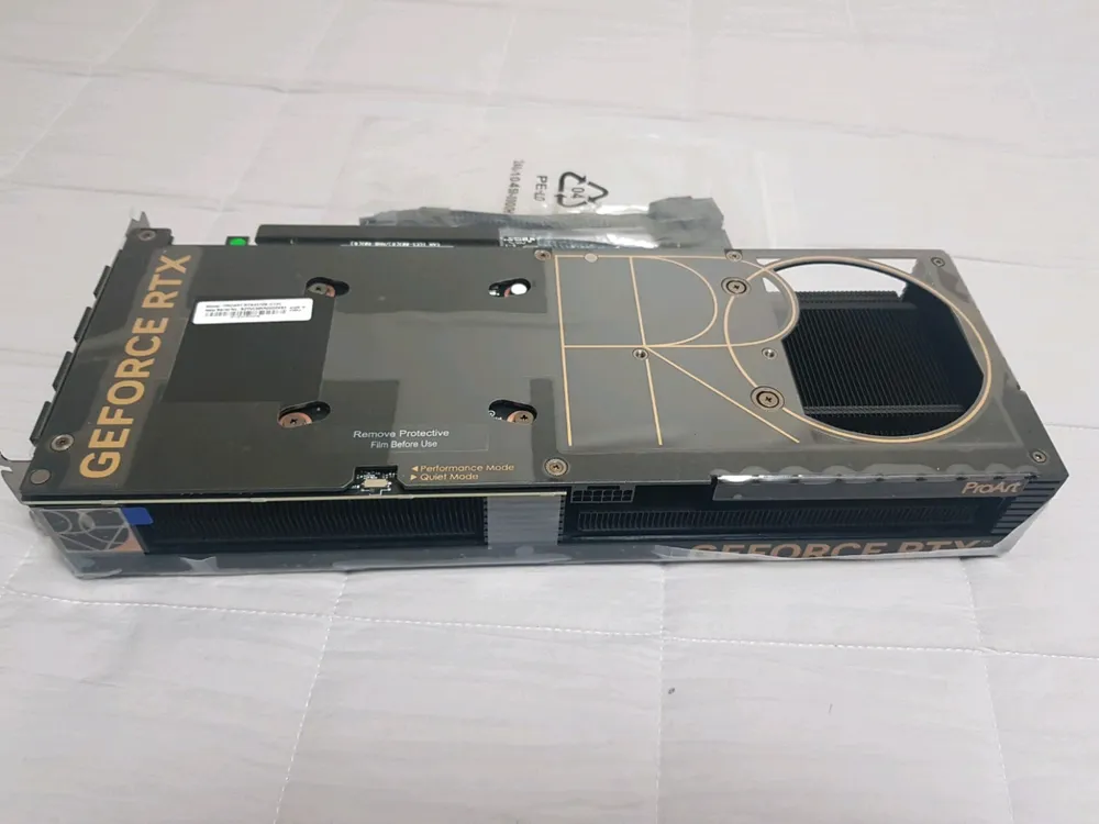 아수스 RTX 4070 SUPER PROART O12G 완전새거 박스는 없습니다 이미지