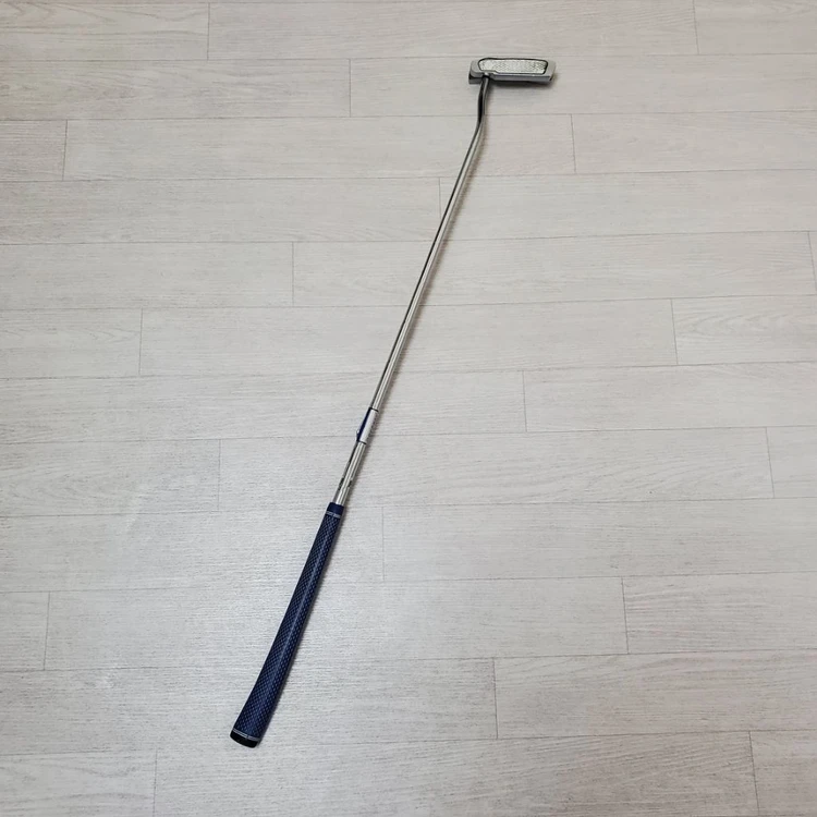 오디세이 웍스 버사 1W 퍼터 33인치 골프채 이미지
