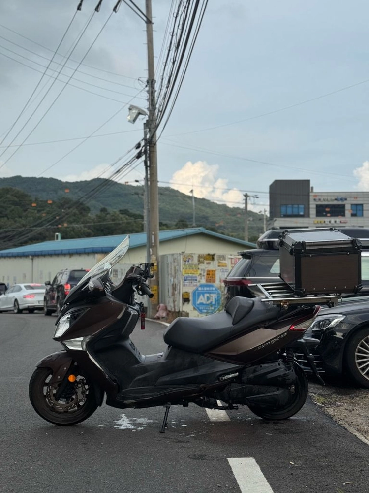 SYM 조이맥스125i 이미지