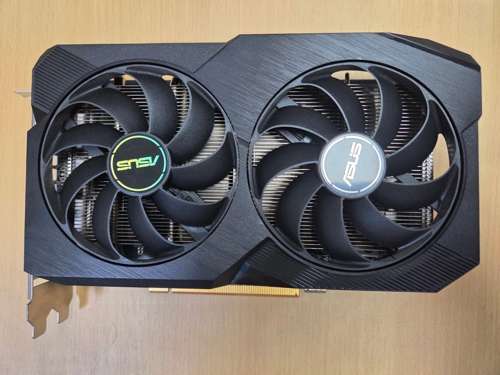 아수스 RX7600 팝니다 이미지